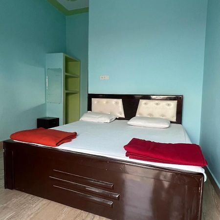 Hotel Vijay Palace Ayodhya Экстерьер фото