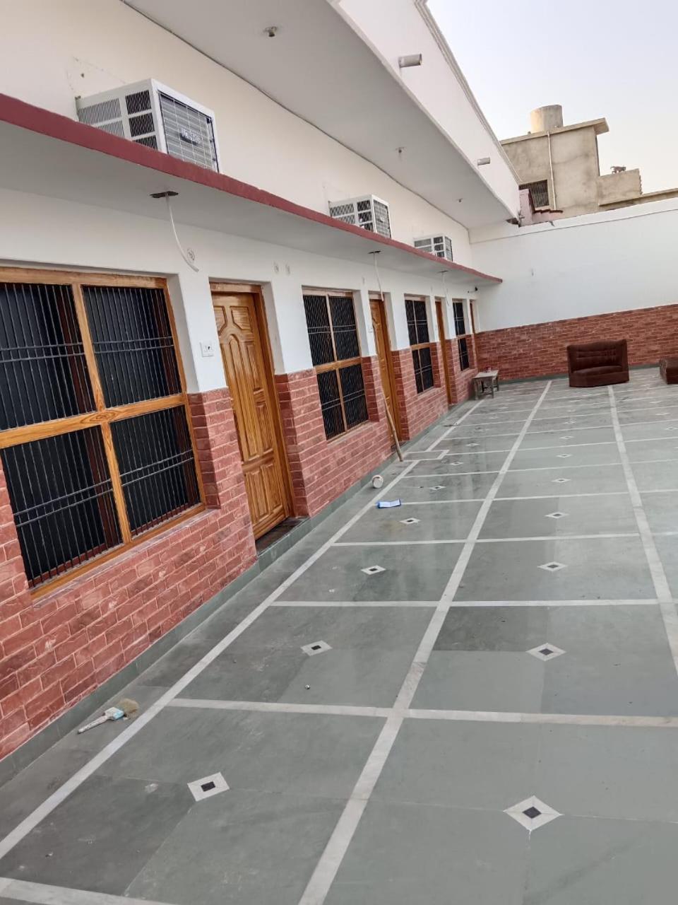 Hotel Vijay Palace Ayodhya Экстерьер фото