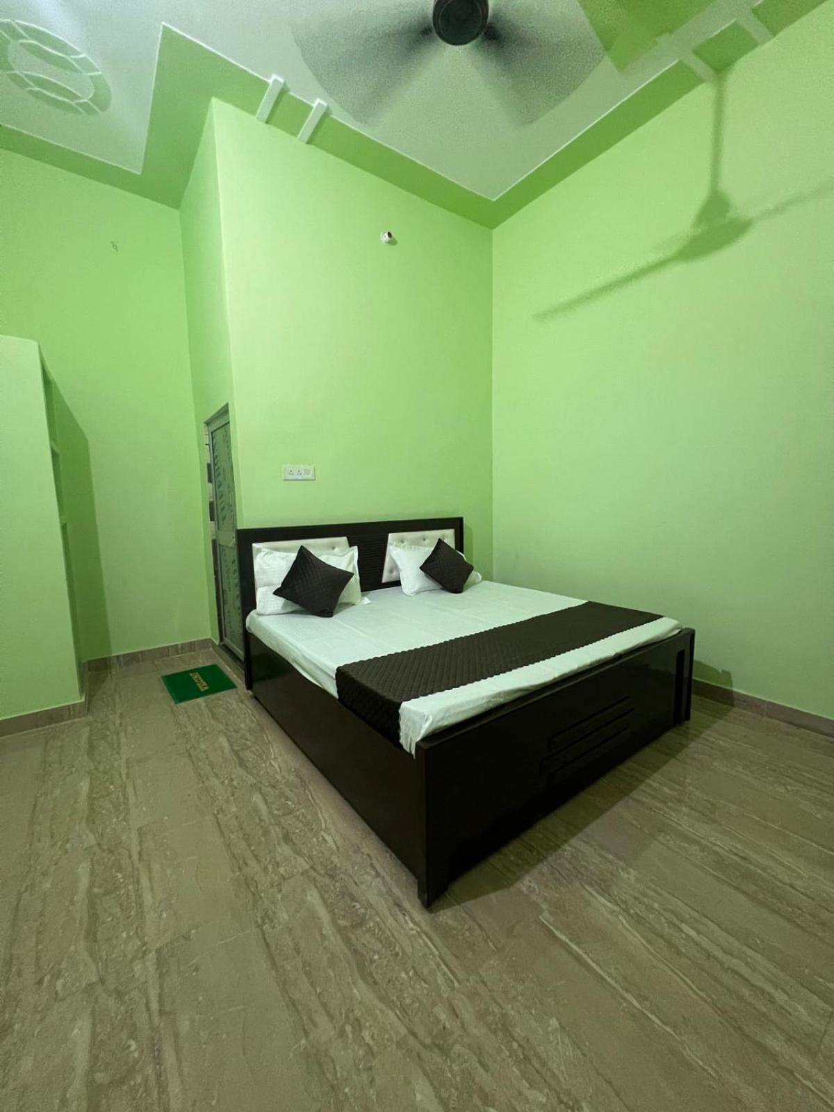 Hotel Vijay Palace Ayodhya Экстерьер фото