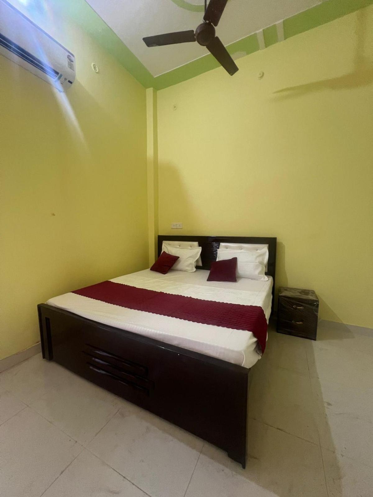 Hotel Vijay Palace Ayodhya Экстерьер фото